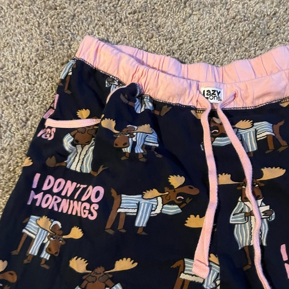 Moose pajama pants 🫎 - Picture 2 of 3
